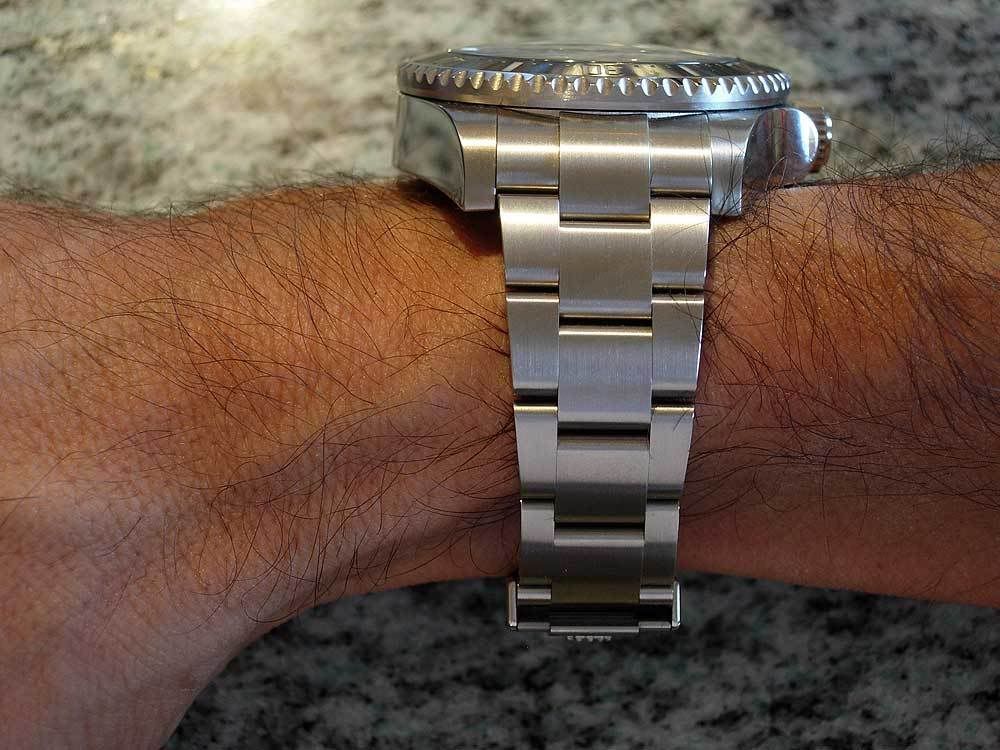 rolex_DSSD_wrist_side1.jpg