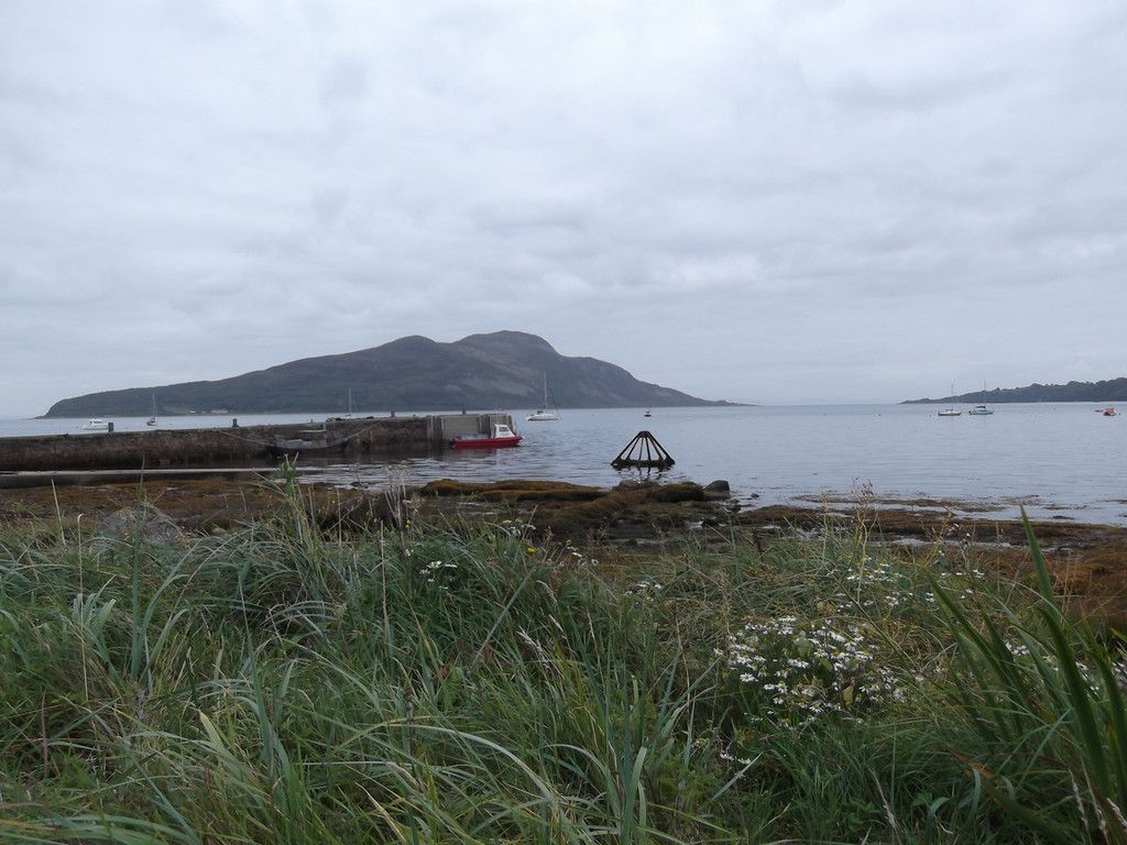 http://i95.photobucket.com/albums/l134/mmx16/Arran%20and%20Ailsa%20Craig/Arran%20Day%202%20%20119_zpsqd2fxioc.jpg
