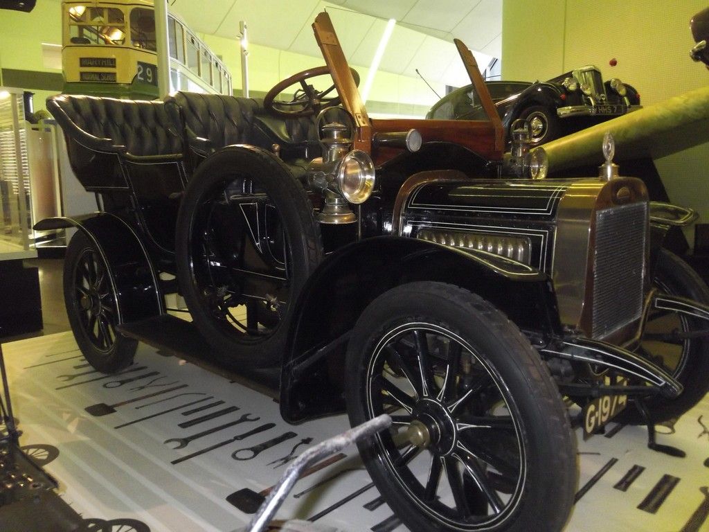 http://i95.photobucket.com/albums/l134/mmx16/Glasgow%20Museum/1907%20Argyll%20Tourer_zpstmnznjp4.jpg
