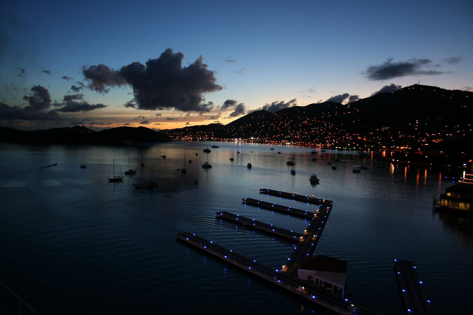 StThomasportatnight2-018.jpg