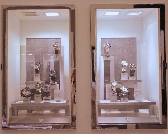 i95.photobucket.com/albums/l142/fiddletown_2006/Watches/IWC%20Las%20Vegas%20Boutique/DSC01031.jpg