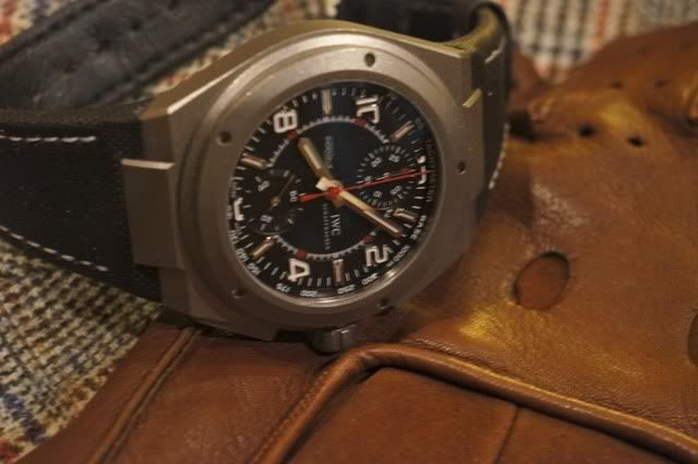 i95.photobucket.com/albums/l142/fiddletown_2006/Watches/IWC/DSC00326_2.jpg