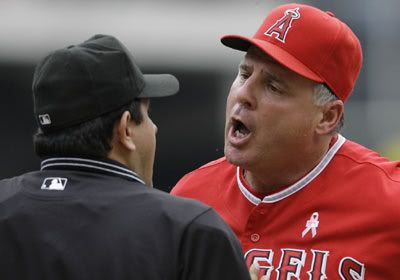 Mike Scioscia argues