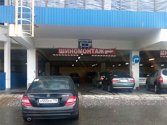 Стал свидетелем охренетительной парковки... 