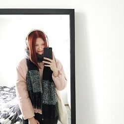 eebenpuu ja valkoinen lesbotAfrikkalainen iso pussys